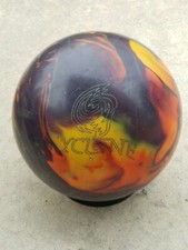 Vtg 9 lb 15.2 oz Ebonite CYCLONE Bowling Ball Orange Yellow Swirl RH