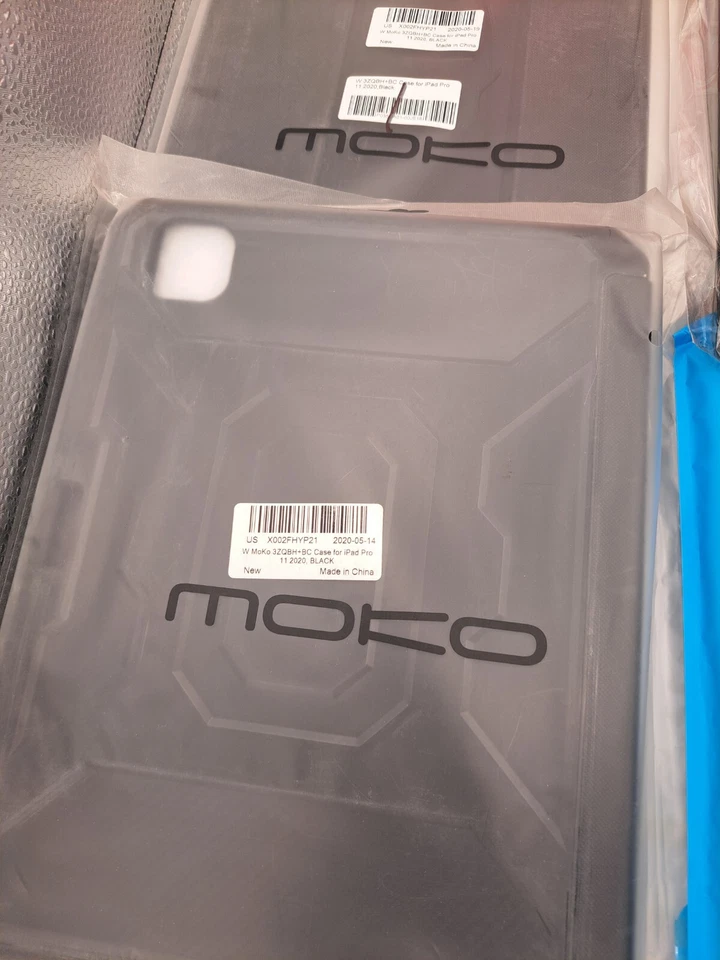 LOTE de 8 fundas/estuches nuevos para portátil, tableta. SUEÑO DE REVENDEDORES.  Foto 4 de 4