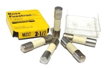 LOT OF 5 MDC 2-1/2 BUSS BUSSMANN FUSES