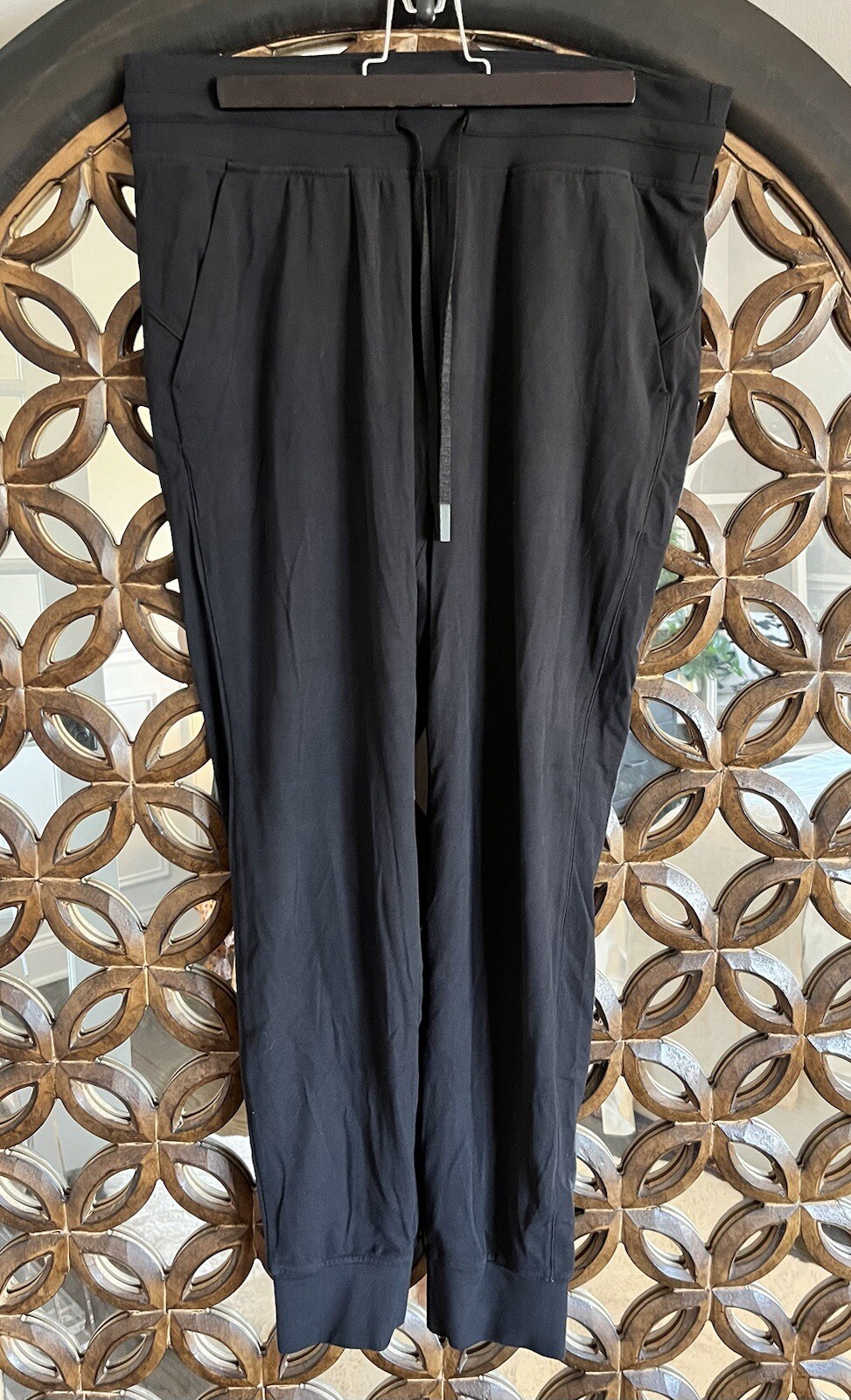 Lululemon Drawstring Sweatpants With Pockets Size… - image 1