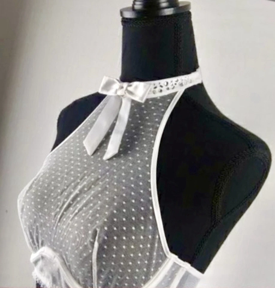 VICTORIA'S SECRET DREAM ANGELS MEDIUM WHITE EMBELLISHED UNLINED BRALETTE BRA NWT - Image 2 of 4