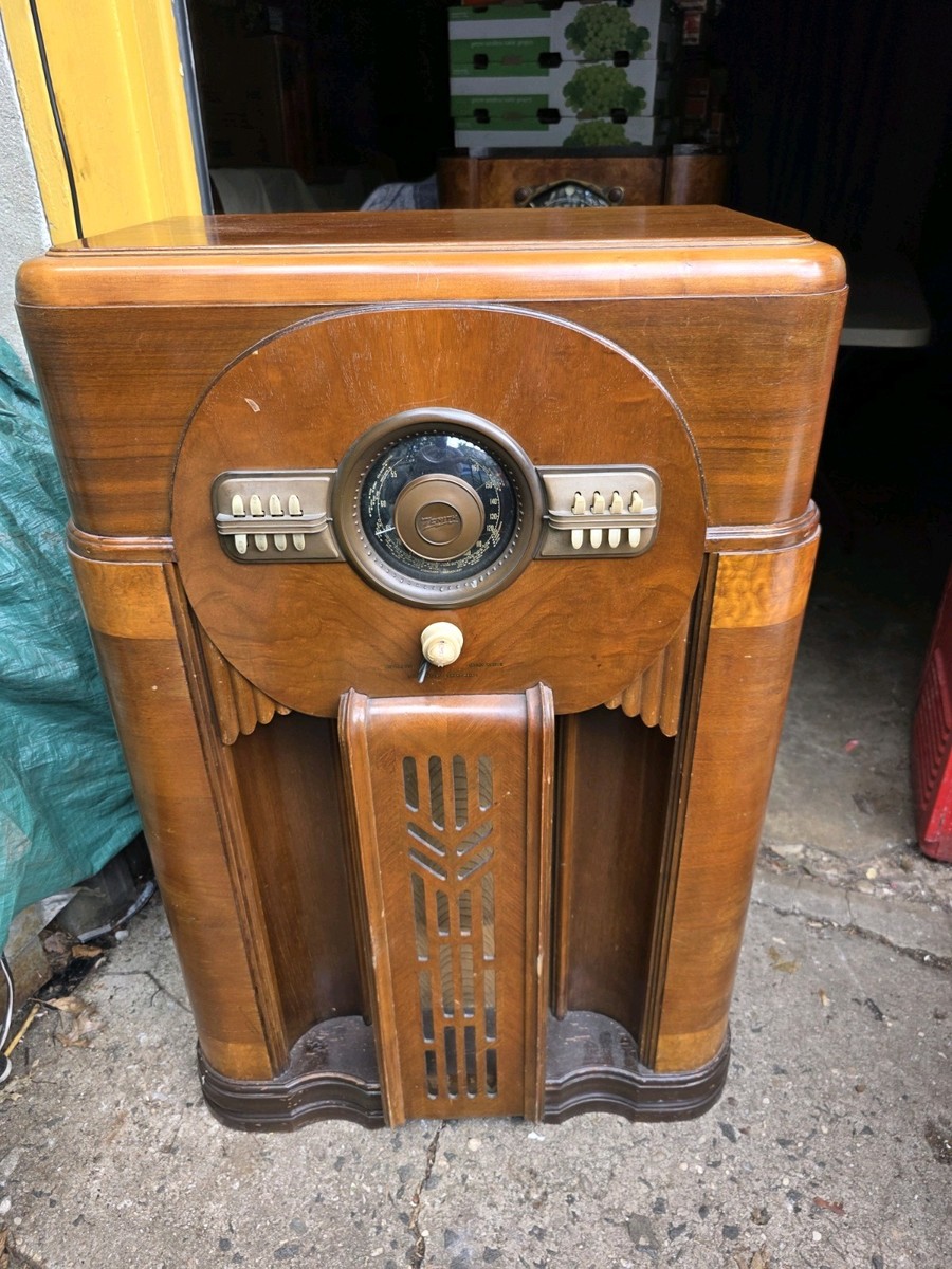 【激レア】USA ZENITH 4球真空管ラジオ Z402R 動作品 激レア】USA ZENITH 4球真空管ラジオ Z402R 動作品 激レア】USA ZENITH