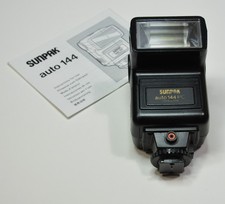 Sunpak Auto 144 PC Thyristor Flash - shoe mount Fully Tested  with Manual 