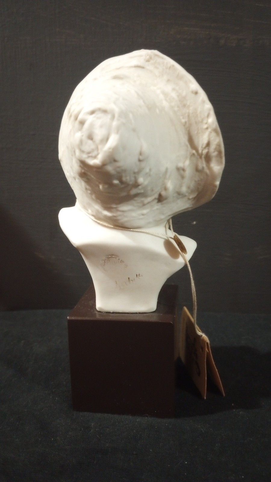 Italian White Porcelain Bust Statue. Little Girl in Hat. Di Barbetta. Casa Stile