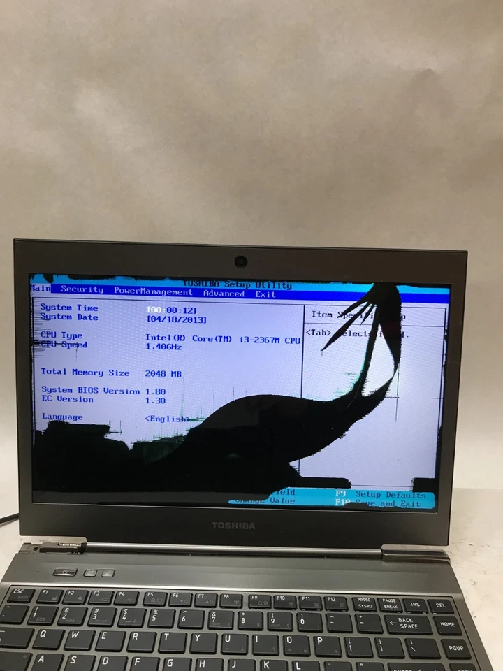 Toshiba Portege Z835-P330 13" Intel Core i3-2367M 2GB RAM NO HDD/OS Cracked - DW - Image 2 of 4
