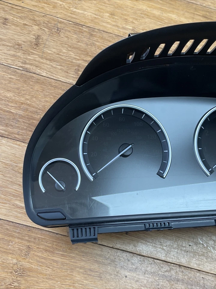 SpeeDometer painel de instrumentos BMW 535i GT F07 2010-2019 89k milhas fabricante de equipamento original - Imagem 4 de 4