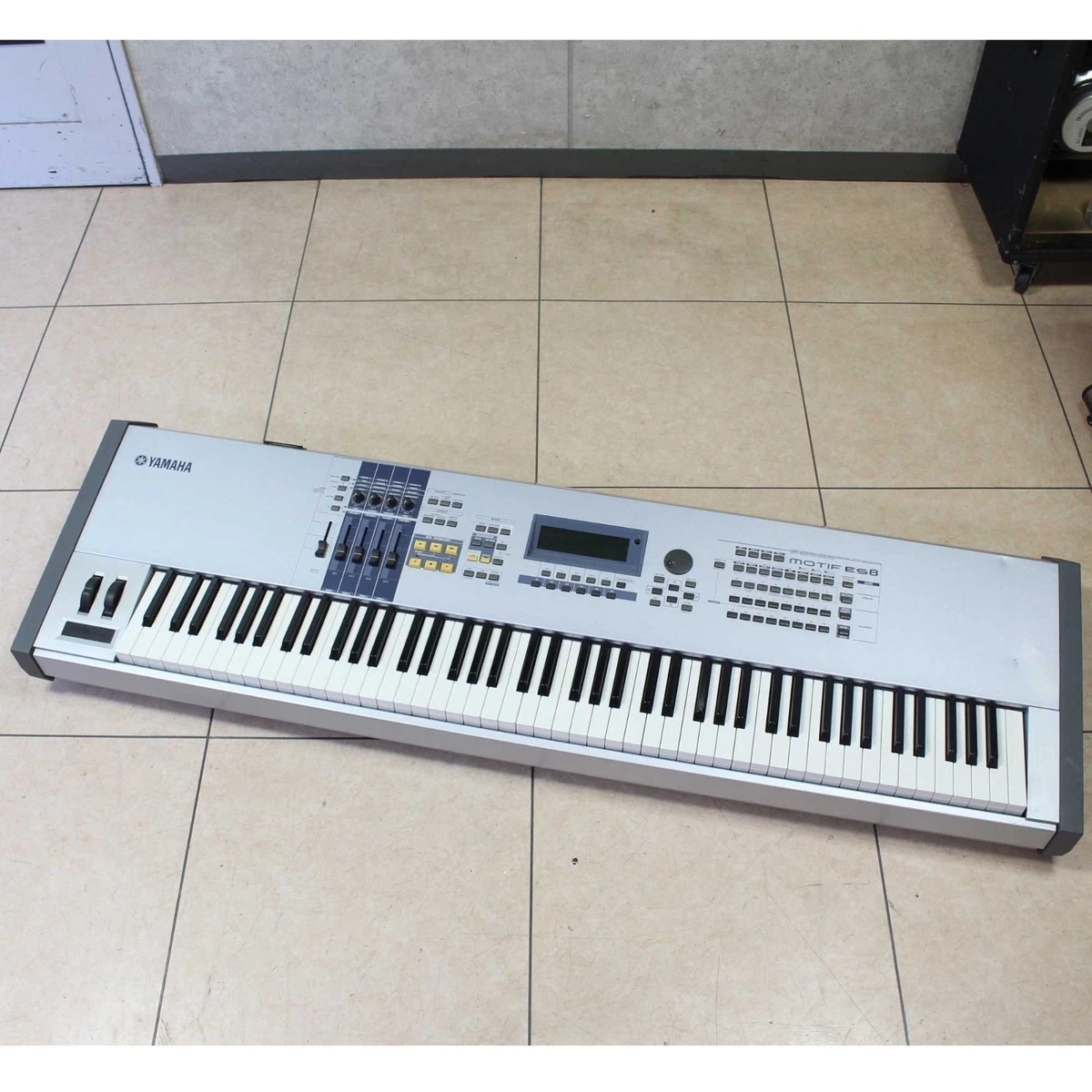 Yamaha MOTIF6 Keyboard Synthesizer for sale online | eBay