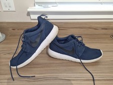Nike Roshe Run Navy White Trainers Size UK 8 Mens Knit Gym Running 511881-405
