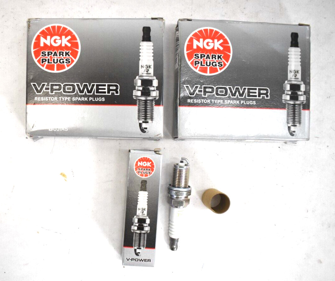 Set of 8 NGK V-Power Spark Plugs BKR6E/6962 Register Type Genuine