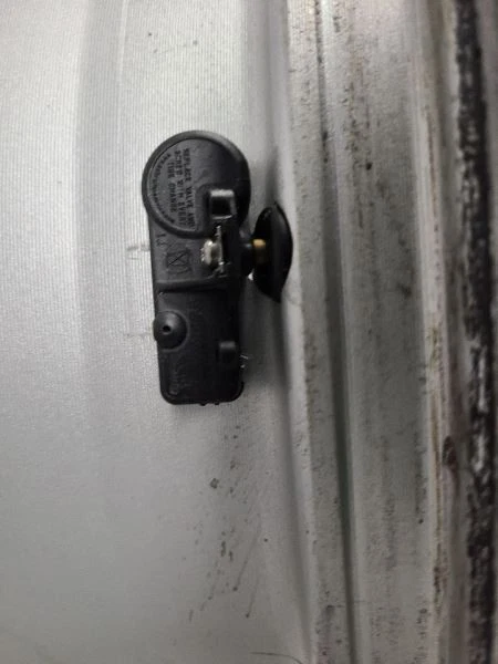 Roda de alumínio 13-17 GMC ACADIA VIN J 11º dígito limitada 18x7 1/2 6 raios   - Imagem 4 de 4