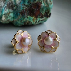 Authentic Natural 5mm Pearl Lotus Flower Enamel 14mm Stud Earrings Gold-Plated 925 Silver