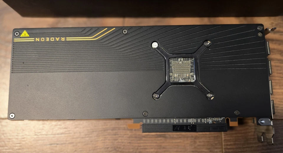 AMD Radeon RX 5700 XT 8GB 50th Anniversary Edition Grafikkarte - Bild 3 von 4