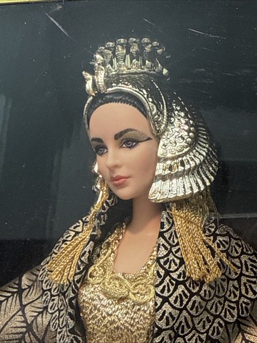Elizabeth Taylor als Cleopatra Barbie Puppe First in Series 1999 Mattel #23595 NOS
