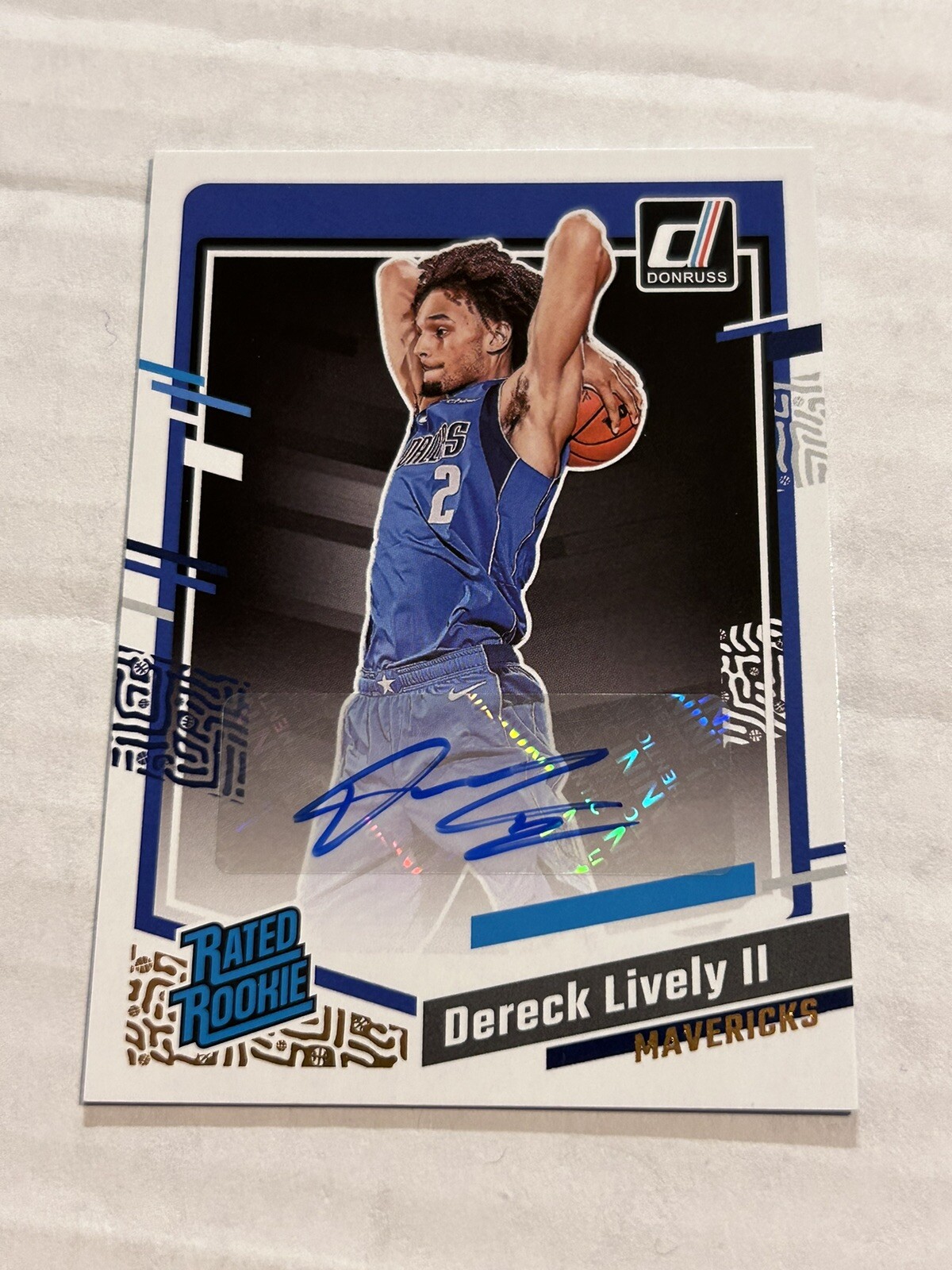 2023-24 DONRUSS DERECK LIVELY II #281 BEWERTET ROOKIE AUTO 