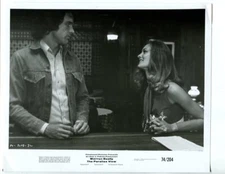 THE PARALLAX VIEW-1974-8 X 10 STILL-THRILLER-WARREN BEATTY-LEE PULFORD-vg