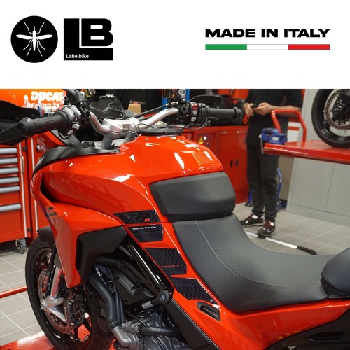Adesivi 3D Serbatoio Laterali compatibili con Ducati Multistrada V2s 950 2022 - Foto 4 di 7