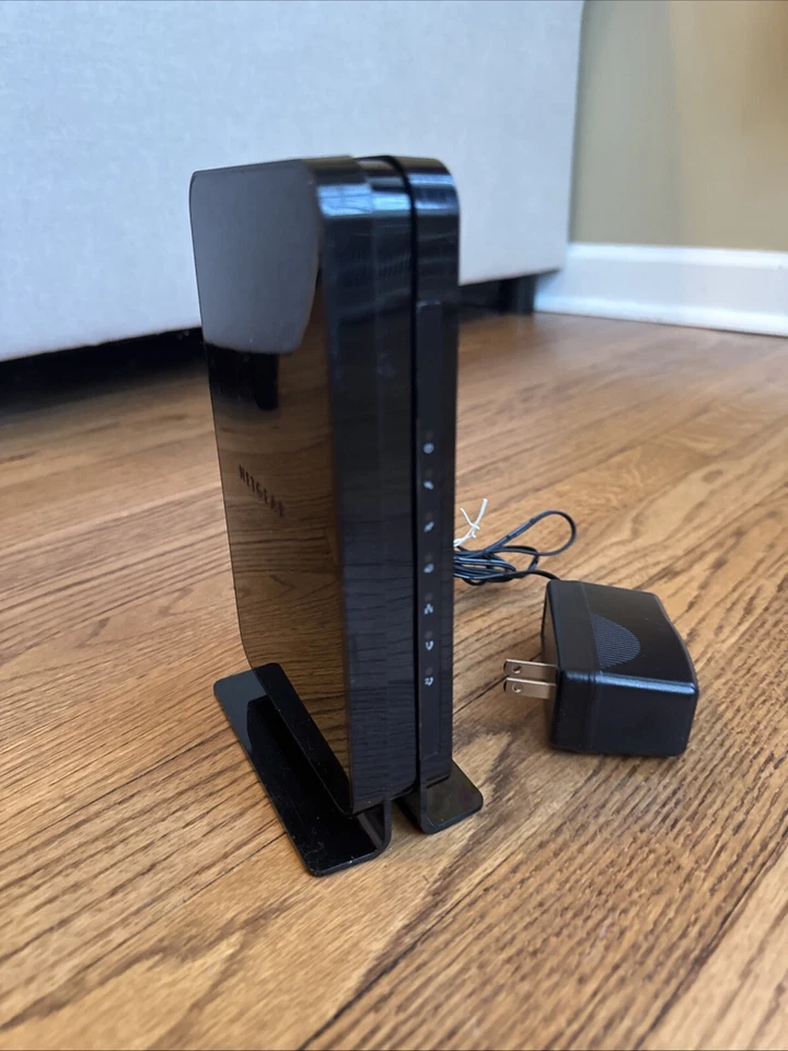 Netgear Nighthawk CM500V Voice Cable Modem - Image 2 of 4