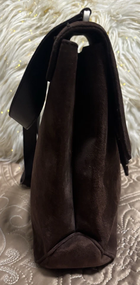 Auténtico Bolso de Mano Salvatore Ferragamo de Gamuza Marrón EE-21 8873 De Colección Foto 3 de 4