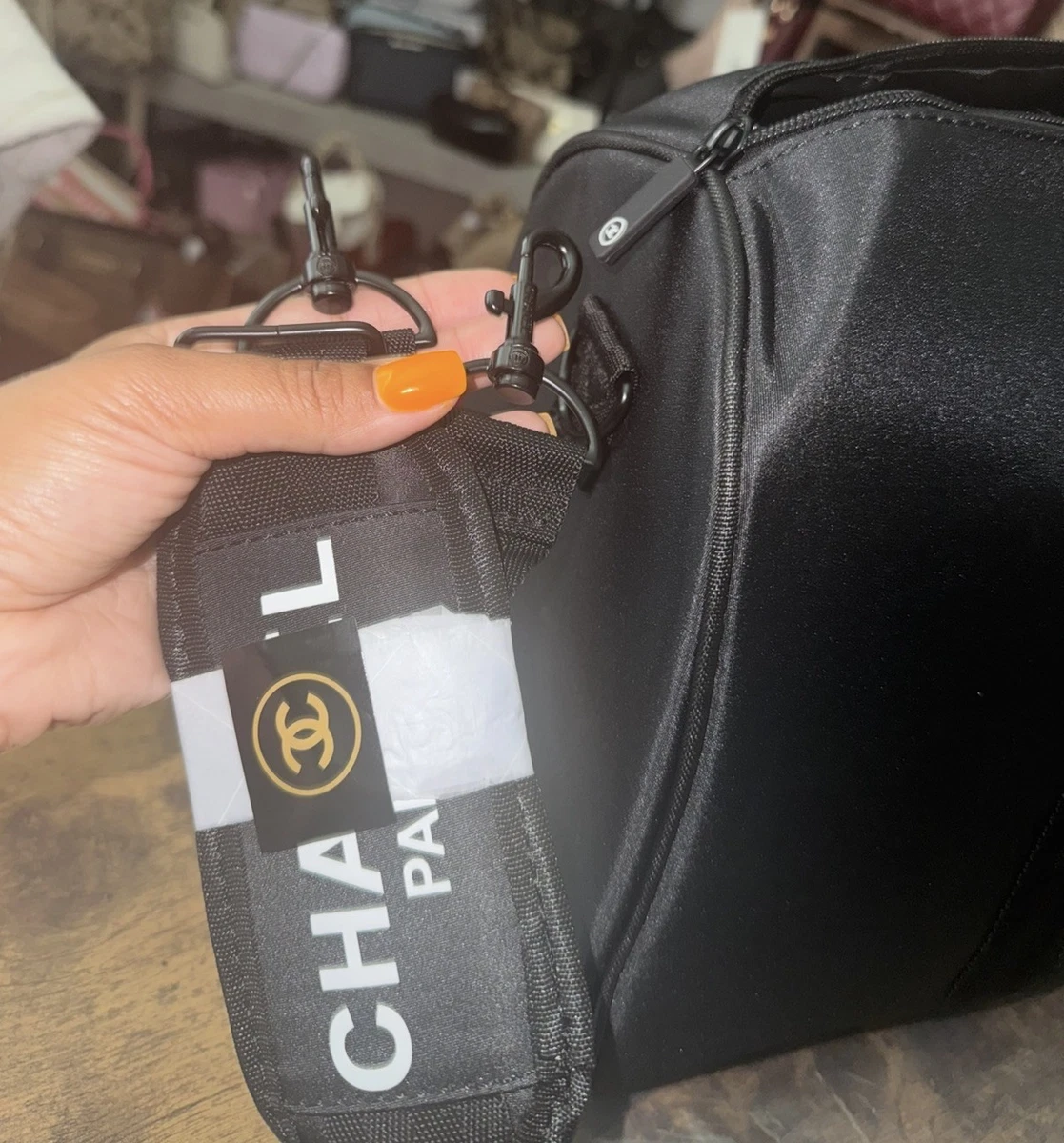 Preços baixos em Bagagem de viagem CHANEL | eBay