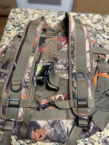Zaino da caccia mimetico Guide Gear tracolla regolabile tasche - Foto 3 di 5