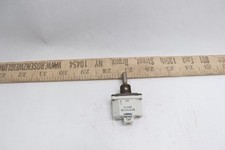 Labinal Aircraft Toggle Micro Switch 20A 277VAC 250VDC MS24523-24