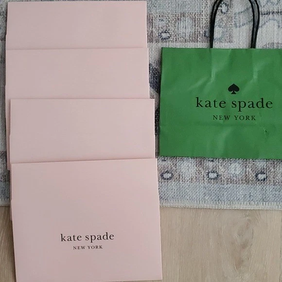 Gran Lote Surtido de Bolsas de Regalo/Compras de Diseñador, Cajas y Papel de Pañuelo Foto 4 de 4