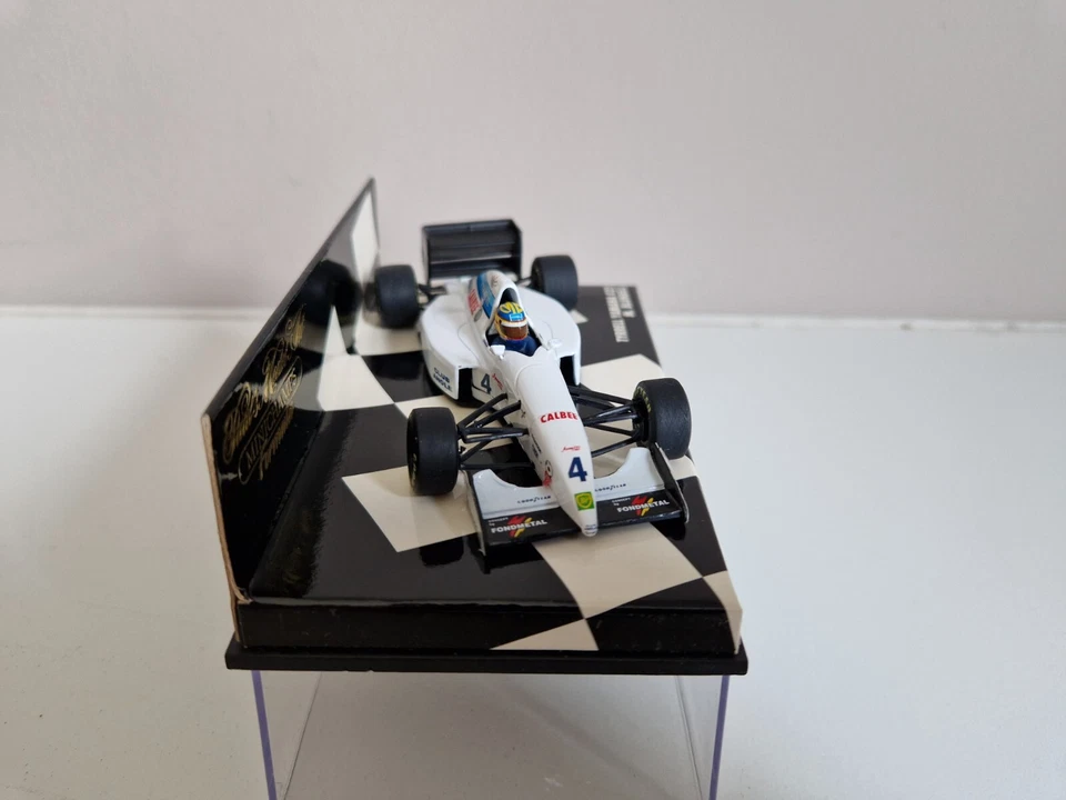 Minichamps 1/43 Tyrrell Yamaha 022 M. Blundell - 1994 - 430940004 - Immagine 2 di 4