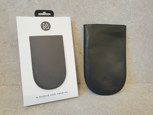 beoplay p2 leather sleeve