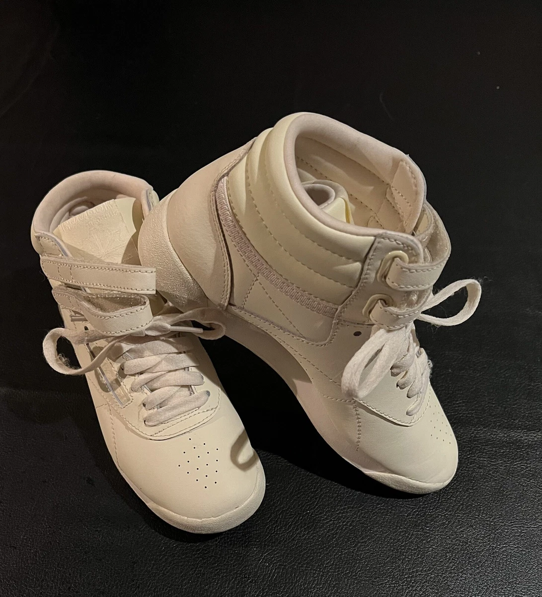 no pagado tinta testigo Reebok classic high tops off white color womens sz 5 059503 | eBay