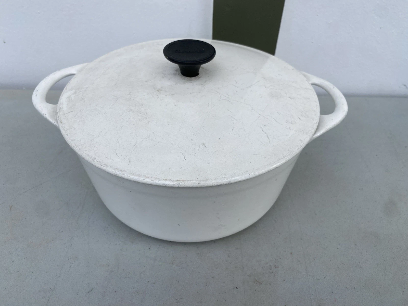 Vintage Le Creuset Cousances French White #22 Enameled Cast Iron Dutch Oven