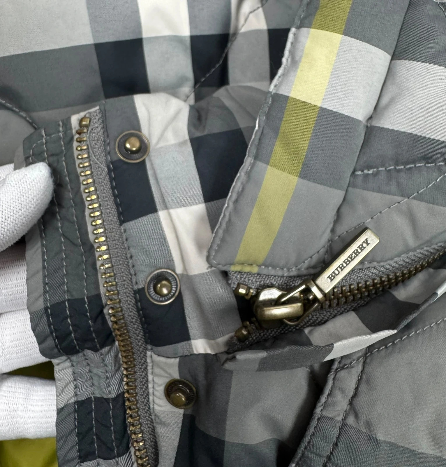 Burberry Down Puffer Jacket Checkered Hooded size… - image 20