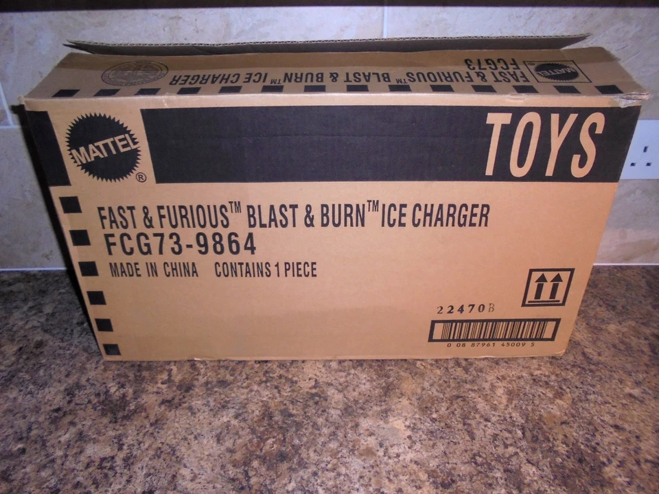 LARGE FAST & FURIOUS DOM'S ICE CHARGER BLAST & BURN R/C CAR NEW IN BOX - Image 4 of 4