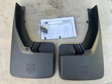 09 - 18 Dodge Ram 1500 2500 New Deluxe Molded Front Splash Guards Mopar New Oem