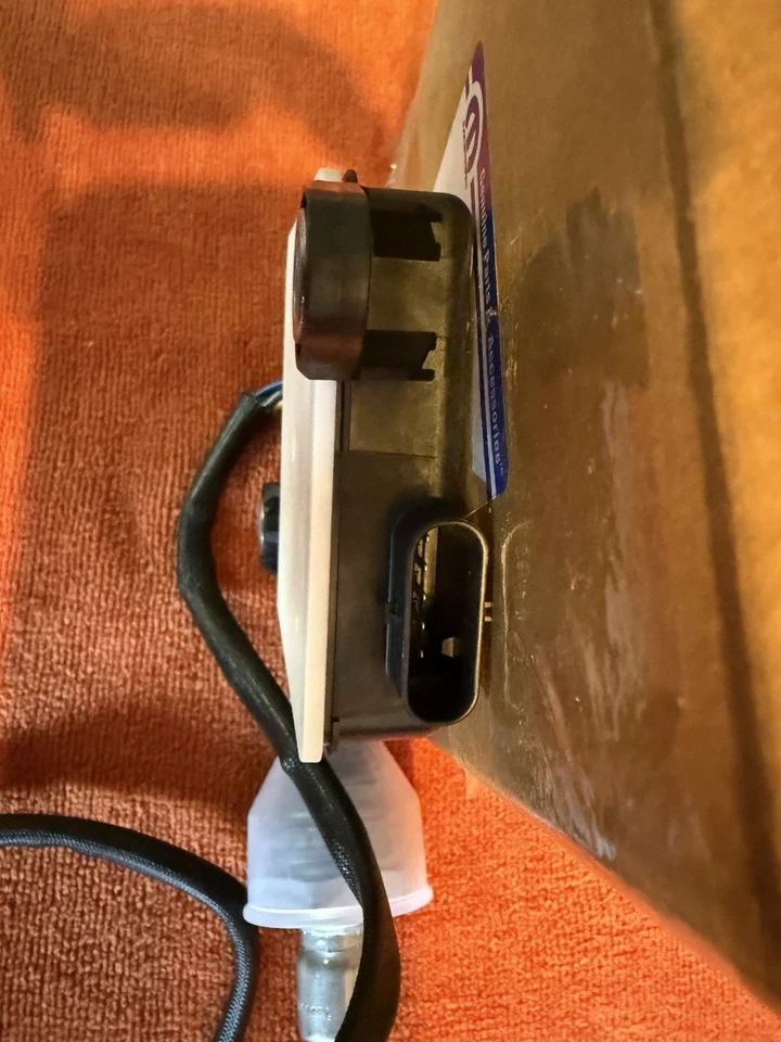 68171187AB 2016-19 RAM 1500 CLASSIC 3,0 L UPSTREAM Sensor de óxido nitroso OEM Mopar Foto 3 de 4