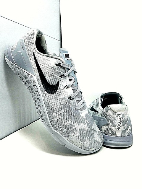 grey nike metcon