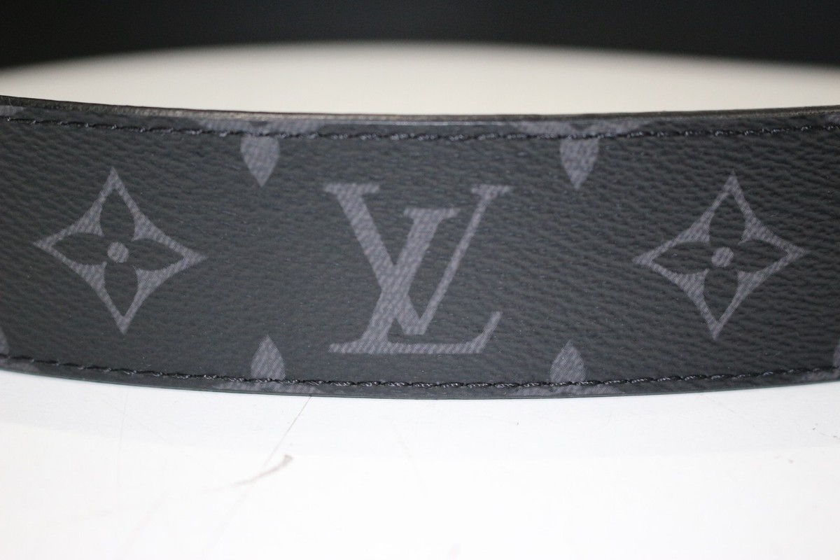 Louis Vuitton 2018 LV Circle Reversible 38mm Belt Epi Black Louis Vuitton Monogram LV Circle 35mm Reversible Belt 80 32  main image 4