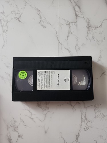 HELLO DOLLY VHS Tape, COMPLETE/TESTED SEE PHOTOS (VHS69) - Picture 3 of 4