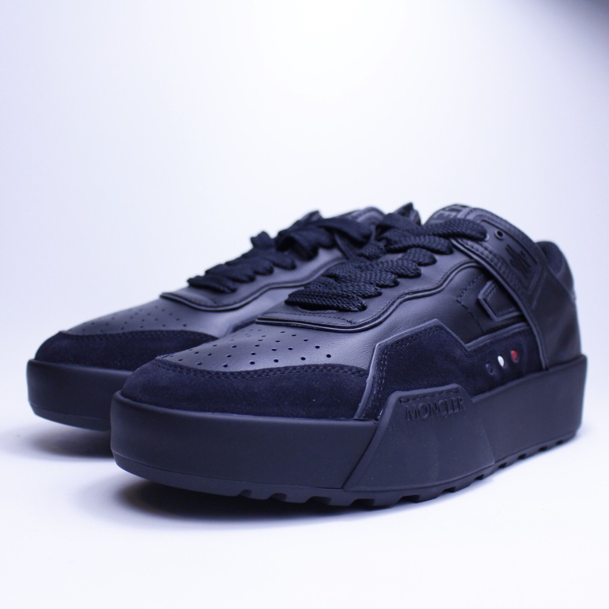 Brand New MONCLER PROMYX SPACE Black low top sneakers Mens Brand New MONCLER PROMYX SPACE Black low top sneakers Mens