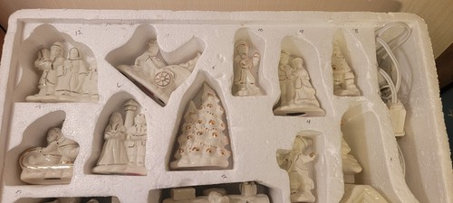 Christmas Village International Bazaar Lighted Off White Gold Church House 12 Pc - Picture 13 of 15