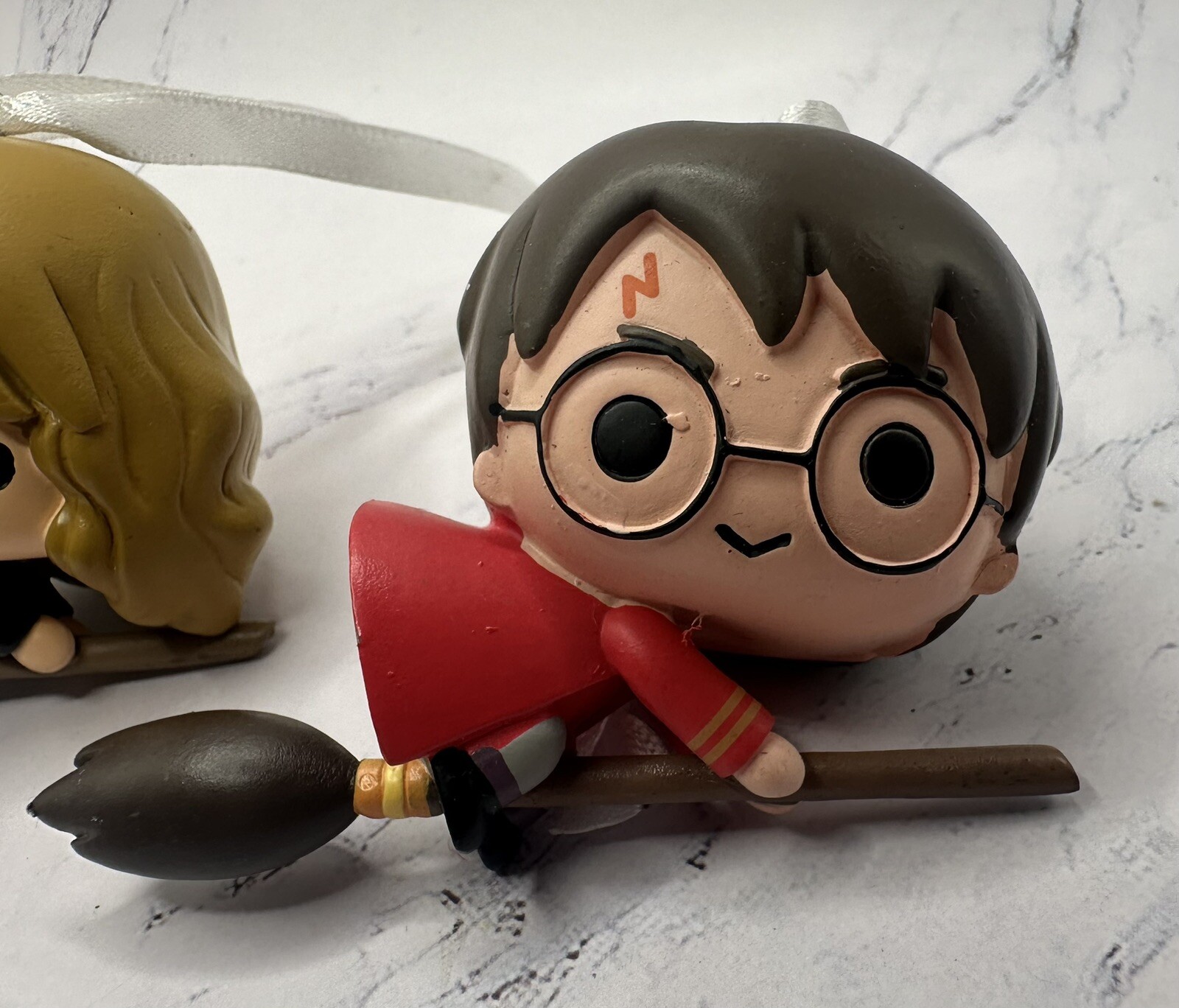 HALLMARK Harry Potter & Hermoine Flying On Broom CHRISTMAS TREE ORNAMENTS!