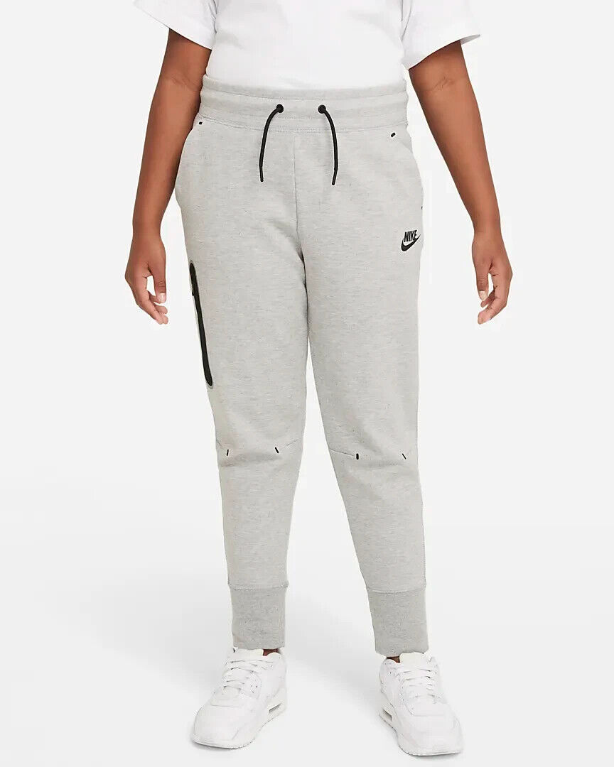 Nike Sportswear Tech Fleece Girls Pants Size S Style DD9153 Nike Sportswear Tech Fleece Girls Pants Size S Style DD9153