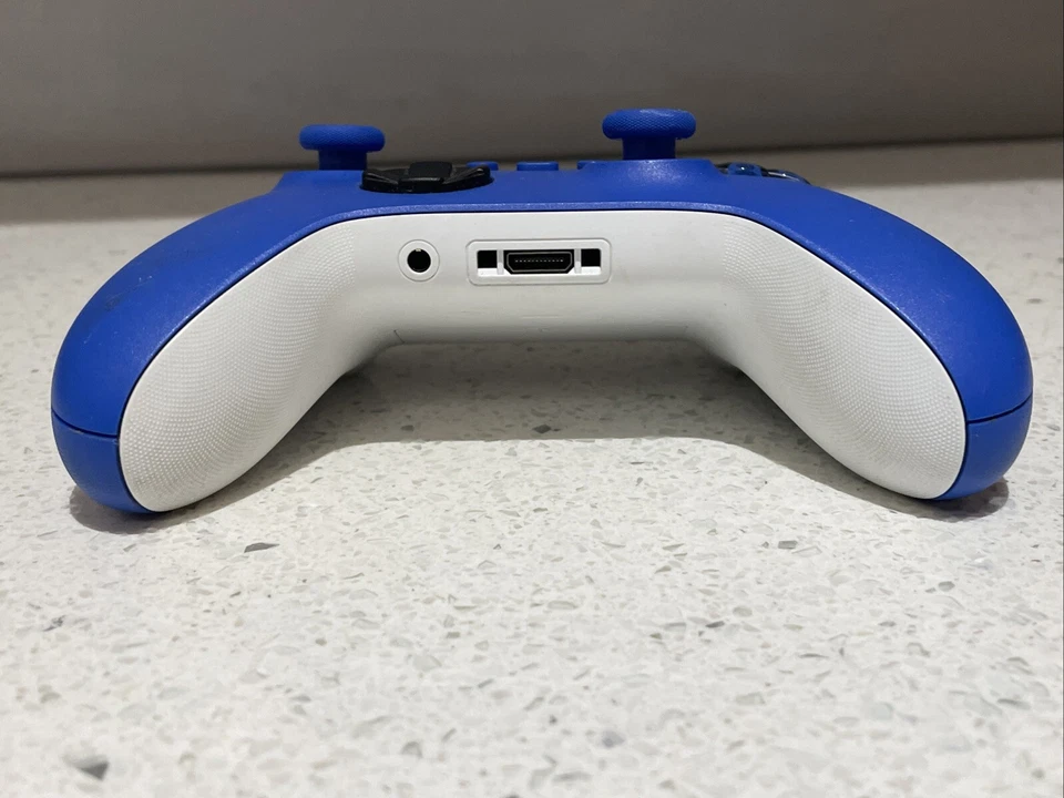 Genuine Microsoft XBOX 1914 Wireless Controller USB-C +Wired for Windows PC - Image 4 of 4