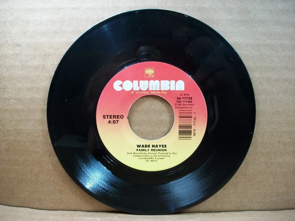 Wade Hayes - Old Enough To Know Better/Family Reunion (45 RPM, 1994, Columbia) Foto 4 de 4