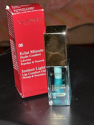 Clarins INSTANT LIGHT LIP COMFORT OIL PLUMPS & NOURISHES 06 MINT