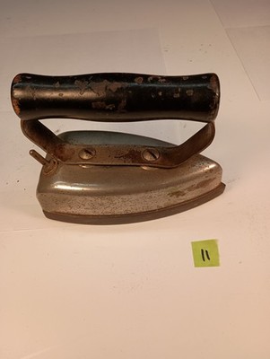 antique electric iron  Cutler-Hammer Mfg. Co. LMP Pat. 1906