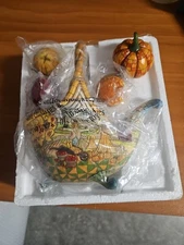 Jim Shore Heartwood Creek " BASKET OF PLENTY " Cornucopia Harvest Basket 