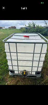 IBC Tote Water Tank/Container  120 Gal Above Ground w/ Lid & Valve White/Silver