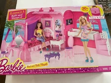 Barbie Bed and Bath Playset Brand 2013 New and Sealed