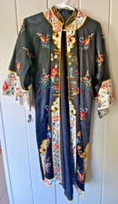 Vtg Hand-Embroidered Floral Chinese Silk Jacket and Robe 2 piece Set Asian