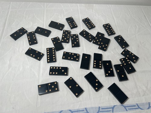 Vintage Games Bundle – Cribbage, Dominoes, Draughts, Snakes & Ladders etc. - Picture 3 of 20